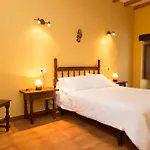Viviendas Rurales Fuente Domingo Apartment