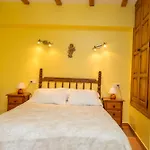 Viviendas Rurales Fuente Domingo Apartment *