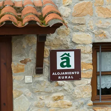 Viviendas Rurales Fuente Domingo *