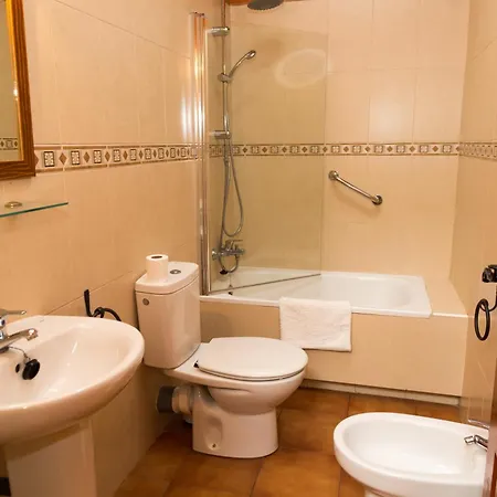 Viviendas Rurales Fuente Domingo * 산틸라나델마르