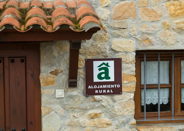 Viviendas Rurales Fuente Domingo *