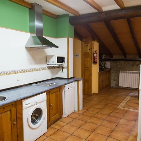 Viviendas Rurales Fuente Domingo * Santillana del Mar