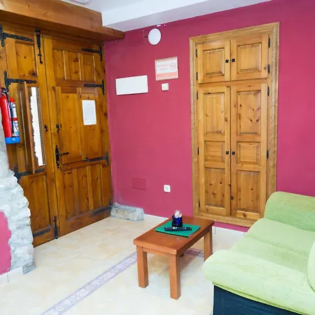 Viviendas Rurales Fuente Domingo Apartment