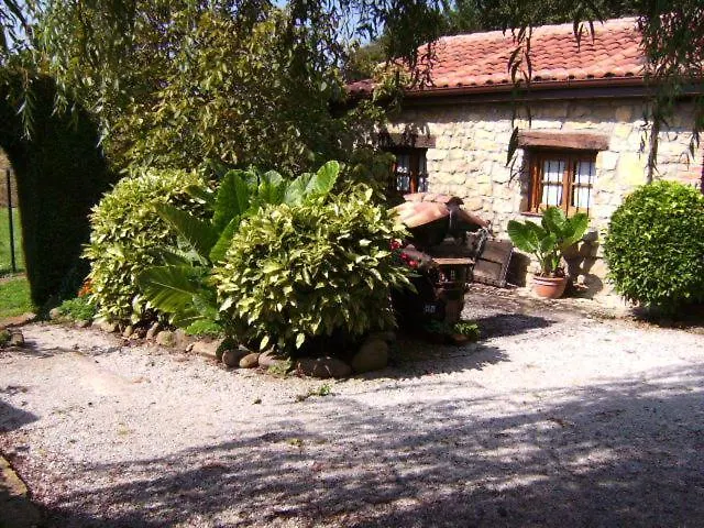 Viviendas Rurales Fuente Domingo 桑提亚纳德玛